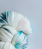 Seconds: Snowflakes on Merino sock 100g